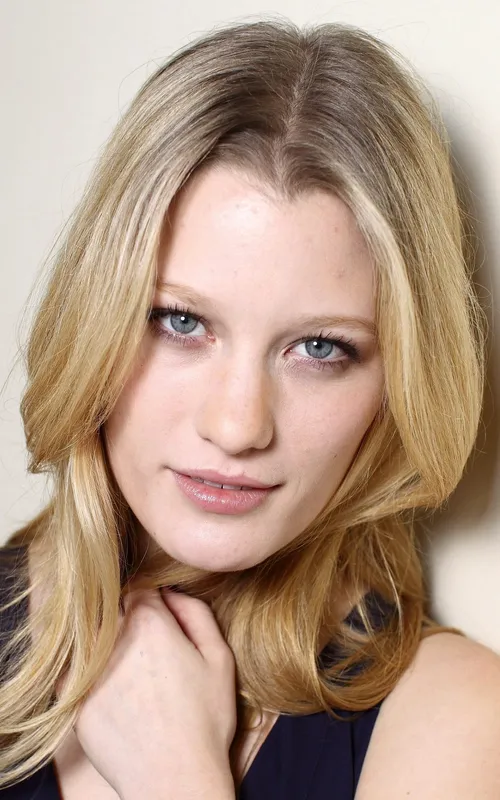 Ashley Hinshaw