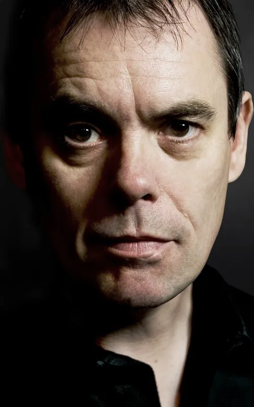 Kevin Eldon