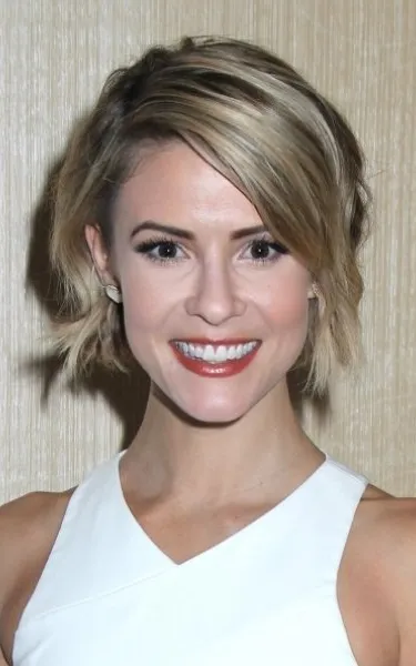 Linsey Godfrey