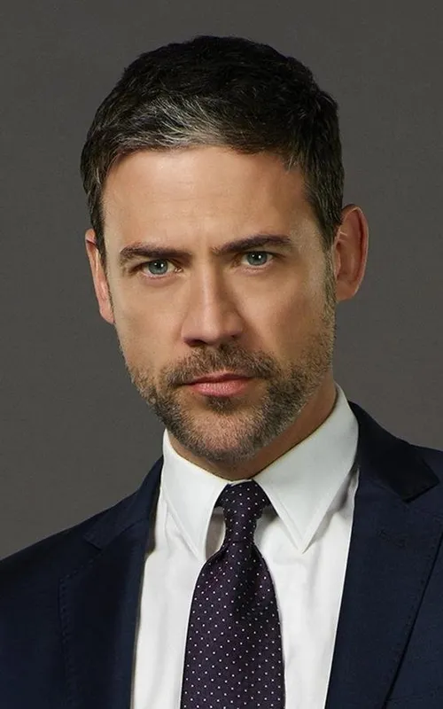 Adam Rayner