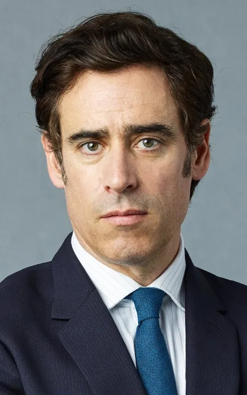 Stephen Mangan