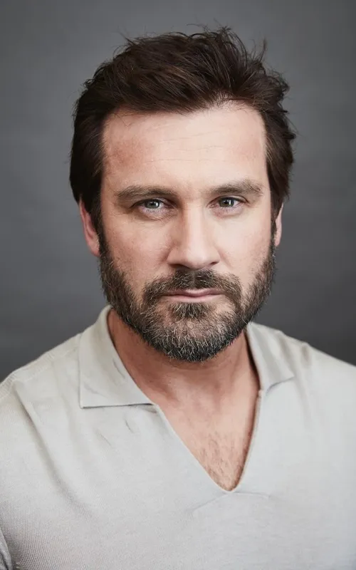 Clive Standen
