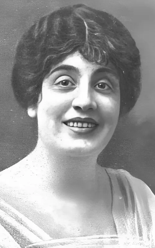 Antonia Plana
