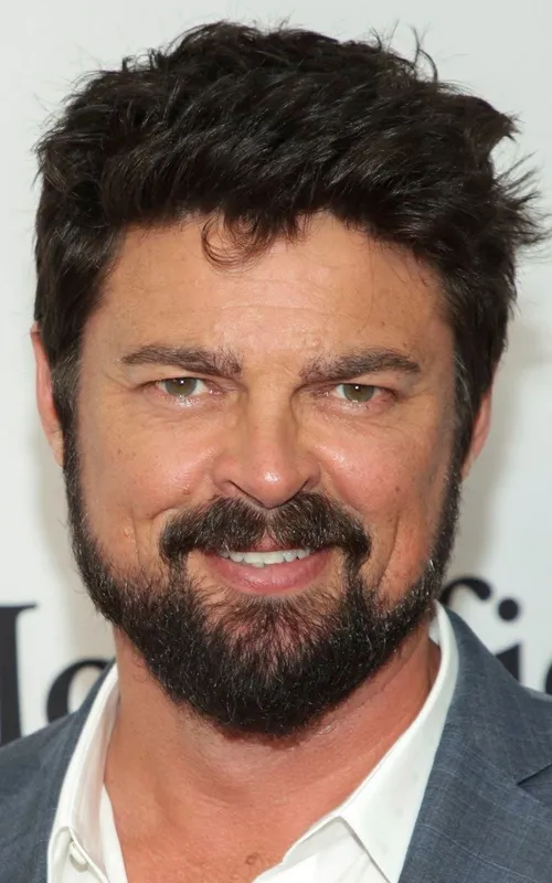 Karl Urban
