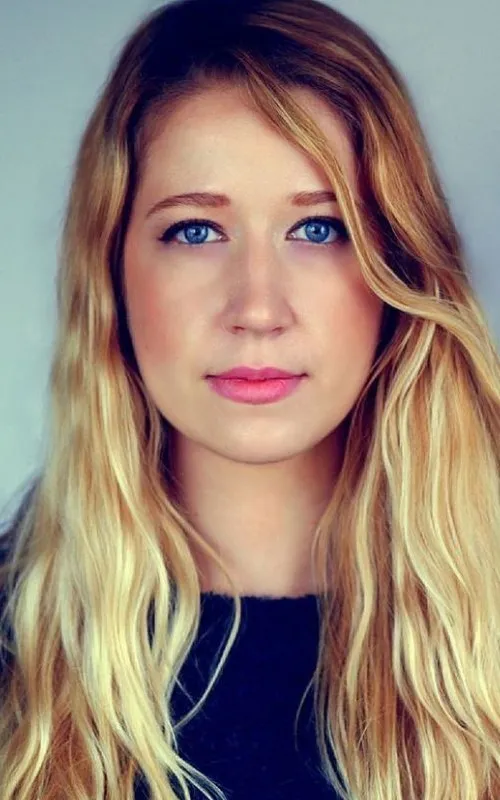 Lindsay-Elizabeth Hand