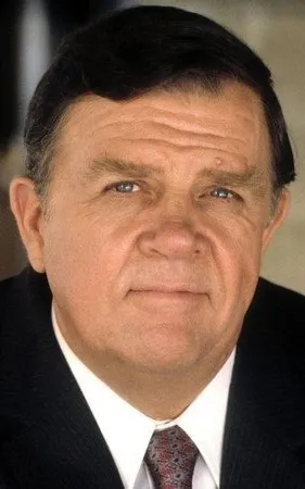 Pat Hingle
