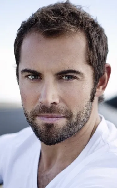 Daniel MacPherson