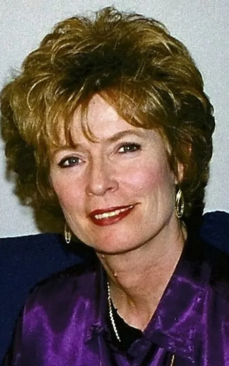 Linda Lee Cadwell