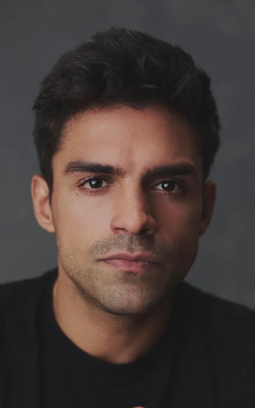 Sean Teale