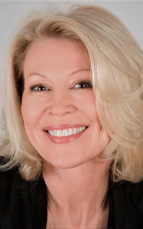 Leslie Easterbrook