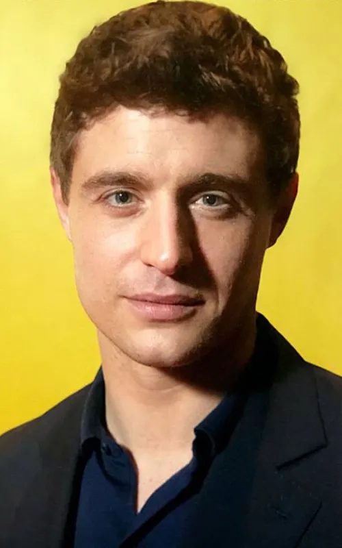 Max Irons
