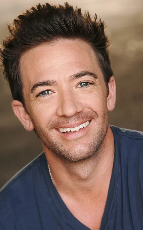 David Faustino