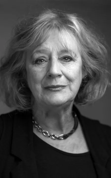 Maggie Steed