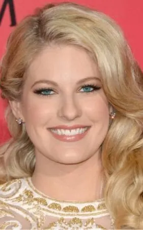 Stephanie Leigh Schlund