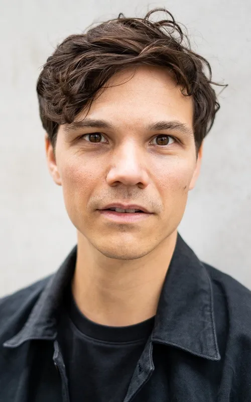 Sebastian Urzendowsky