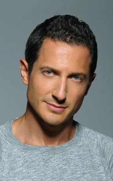 Sasha Roiz