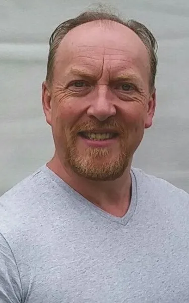 Pete Buzzsaw Holland