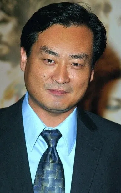 Tom Yi