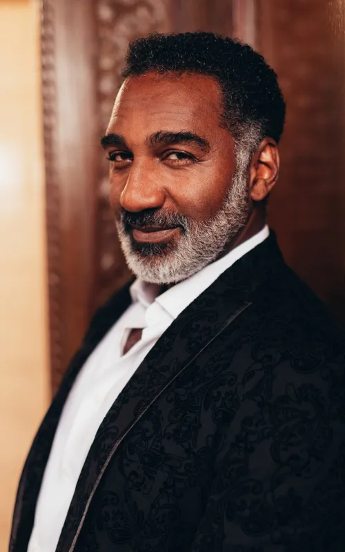 Norm Lewis