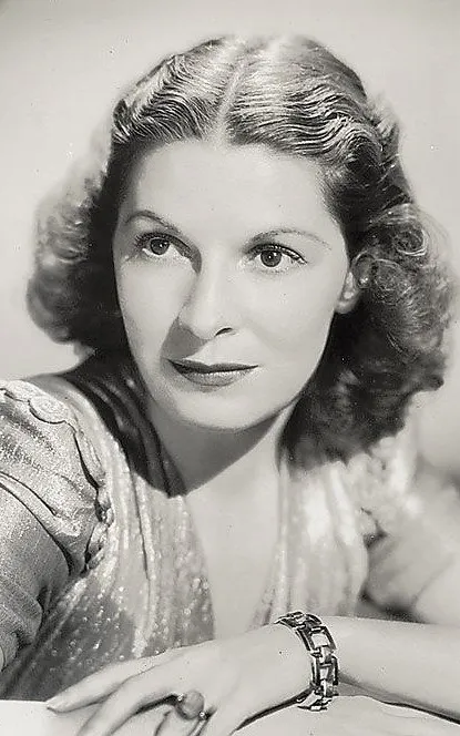 Fay Helm