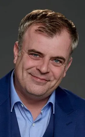 Simon Gregson