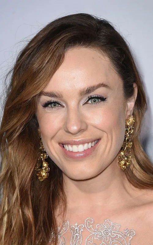 Jessica McNamee