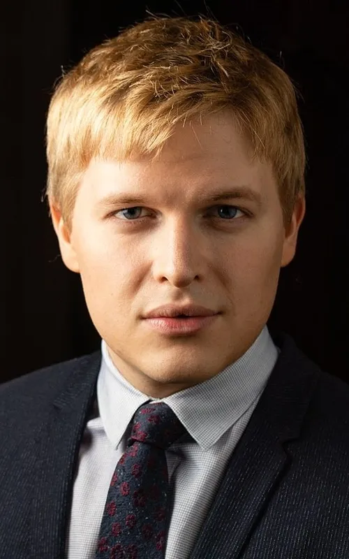 Ronan Farrow