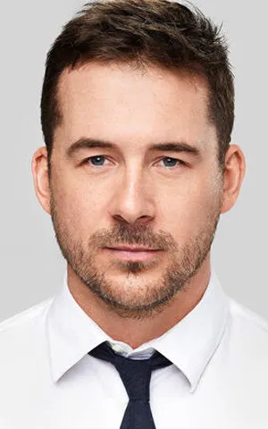 Barry Sloane