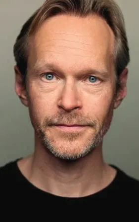 Steven Mackintosh