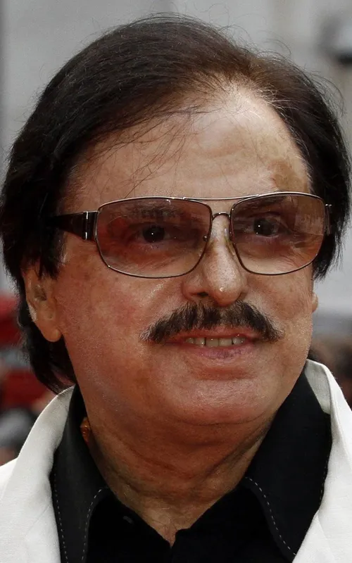 Sanjay Khan