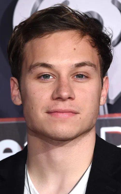 Finn Cole